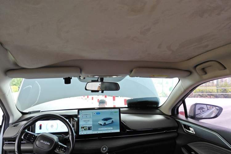Used AION S Plus 2022 70 Intelligent Edition Headliner