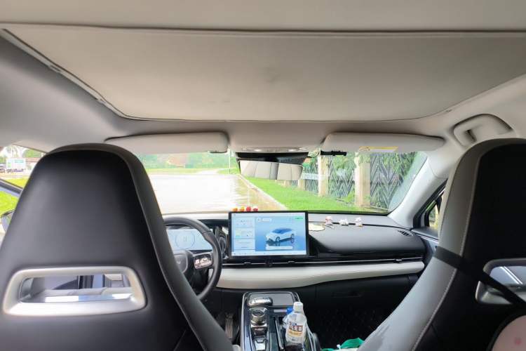 Used AION S Plus 2022 80 Tech Edition Headliner