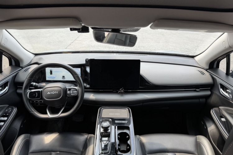 Used AION S Plus 2022 80 Tech Edition Interior 1
