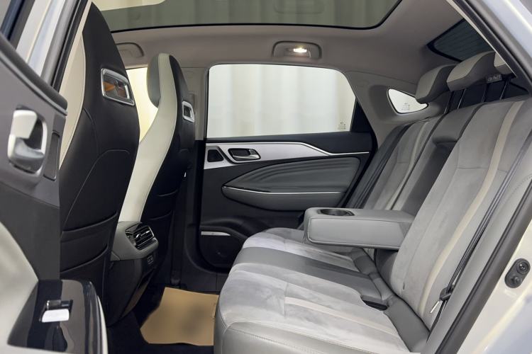 Used AION S Plus 2022 80 Tech Edition Interior 2