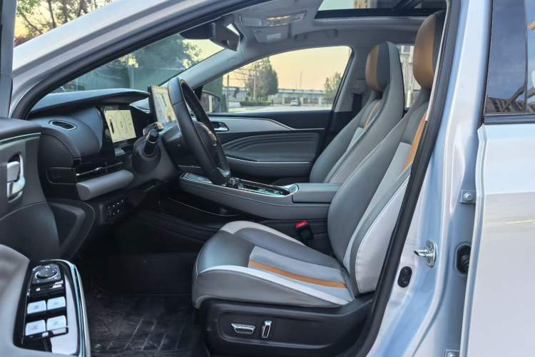 Used AION S Plus 2022 70 Intelligent Driving Edition Interior 2