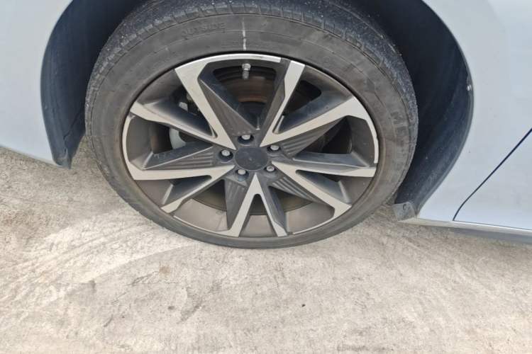Used AION S Plus 2022 70 Intelligent Edition Left Front Wheel Hub
