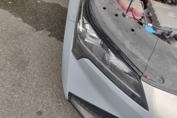 Used AION S Plus 2022 80 Tech Edition Right Front Headlight