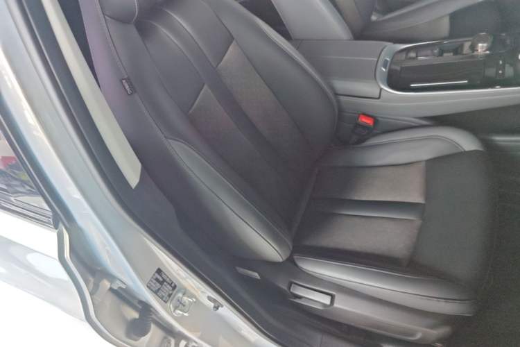 Used AION S Plus 2022 80 Tech Edition Right Front Seat