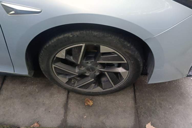 Used AION S Plus 2022 70 Intelligent Edition Right Front Wheel Hub