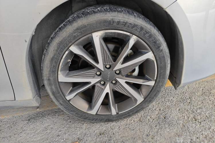 Used AION S Plus 2022 70 Intelligent Edition Right Front Wheel Hub