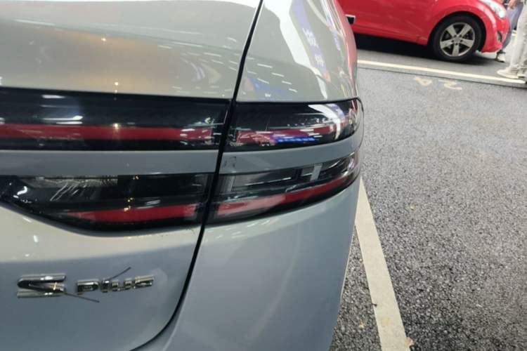 Used AION S Plus 2022 70 Intelligent Driving Edition Right Rear Taillight