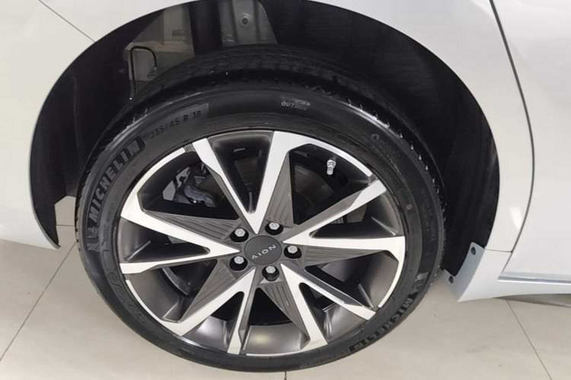 Used AION S Plus 2022 70 Intelligent Edition Right Rear Wheel Hub