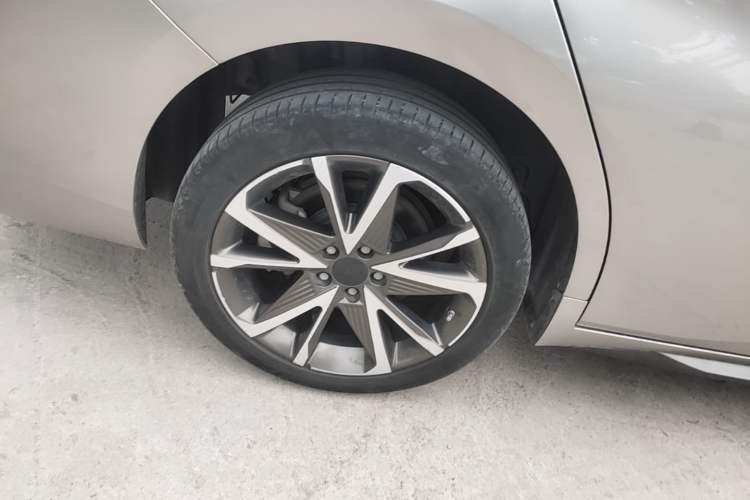 Used AION S Plus 2022 70 Intelligent Edition Right Rear Wheel Hub