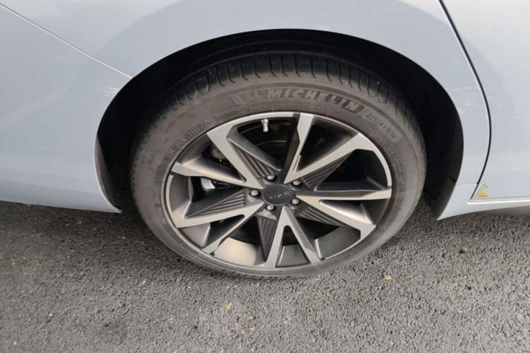 Used AION S Plus 2022 70 Intelligent Driving Edition Right Rear Wheel Hub
