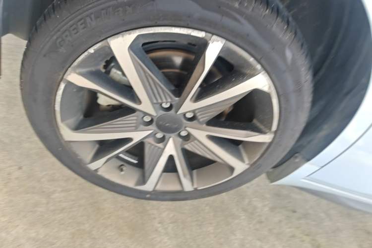 Used AION S Plus 2022 70 Intelligent Edition Right Rear Wheel Hub