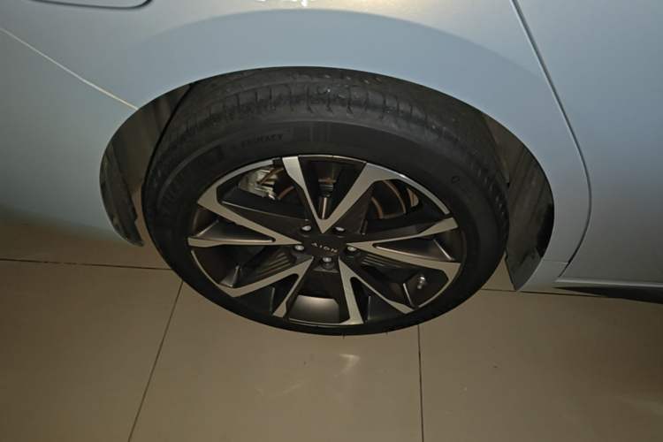 Used AION S Plus 2022 70 Intelligent Driving Edition Right Rear Wheel Hub