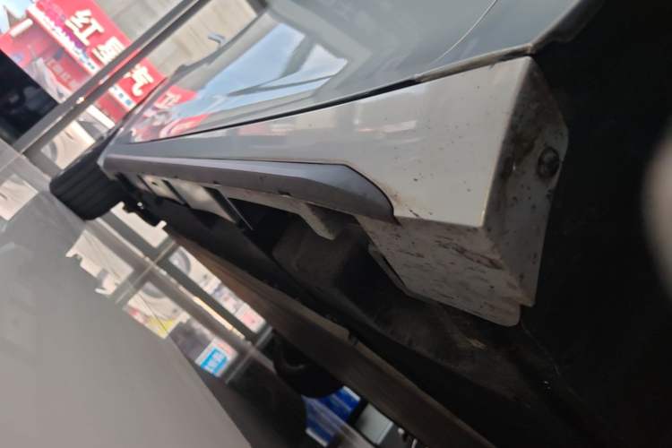 Used AION S Plus 2022 80 Tech Edition Right Side Sill