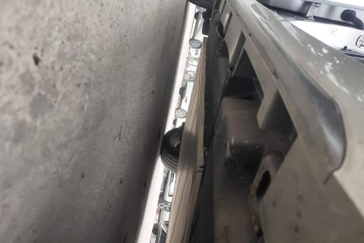 Used AION S Plus 2022 70 Intelligent Edition Right Side Sill