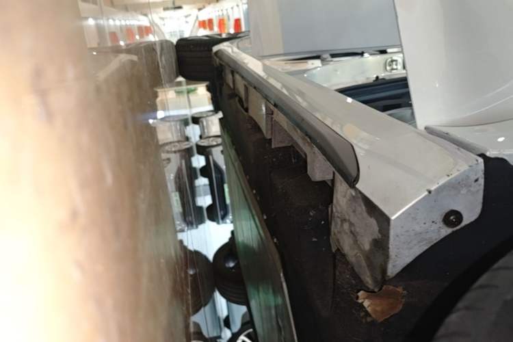 Used AION S Plus 2022 70 Intelligent Edition Right Side Sill