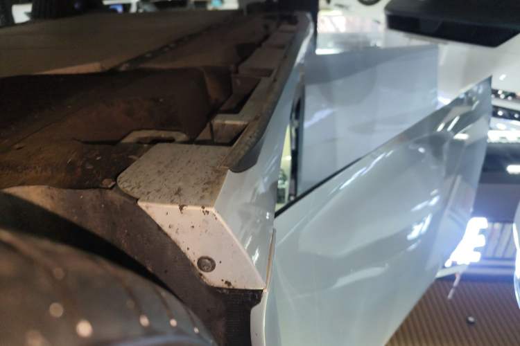 Used AION S Plus 2022 70 Intelligent Edition Right Side Sill