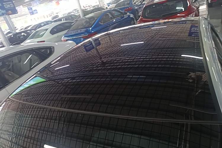 Used AION S Plus 2022 70 Executive Edition Roof