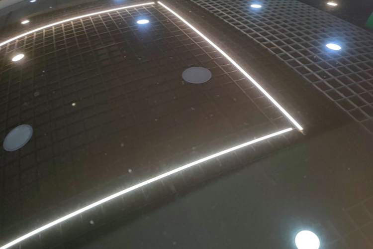 Used AION S Plus 2022 80 Tech Edition Roof