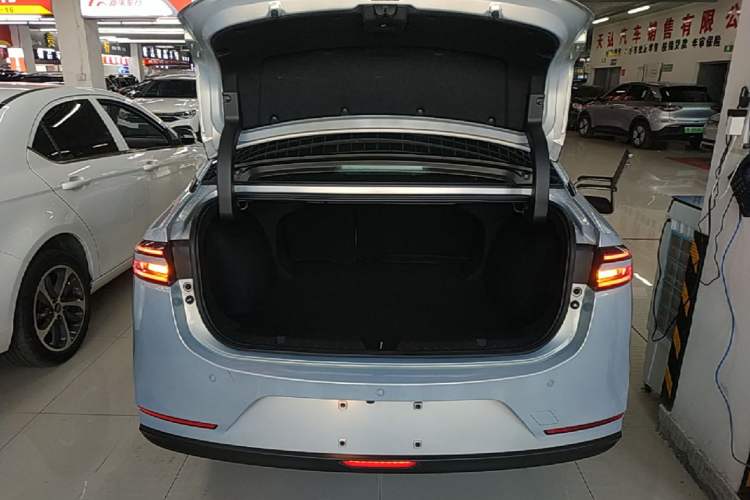 Used AION S Plus 2022 70 Executive Edition Trunk