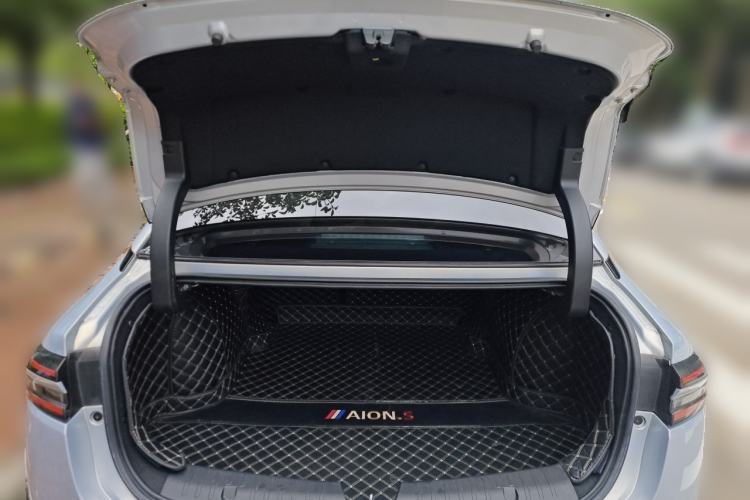 Used AION S Plus 2022 80 Tech Edition Trunk
