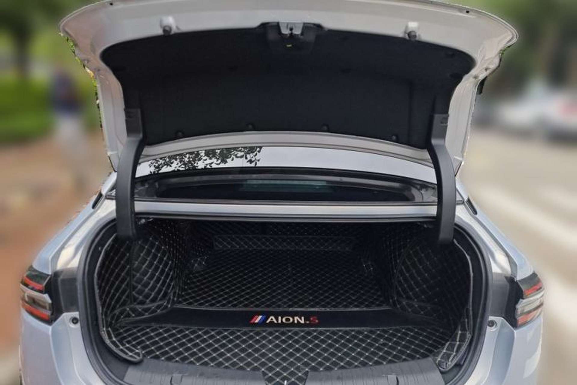 Used AION S Plus 2022 80 Tech Edition Trunk