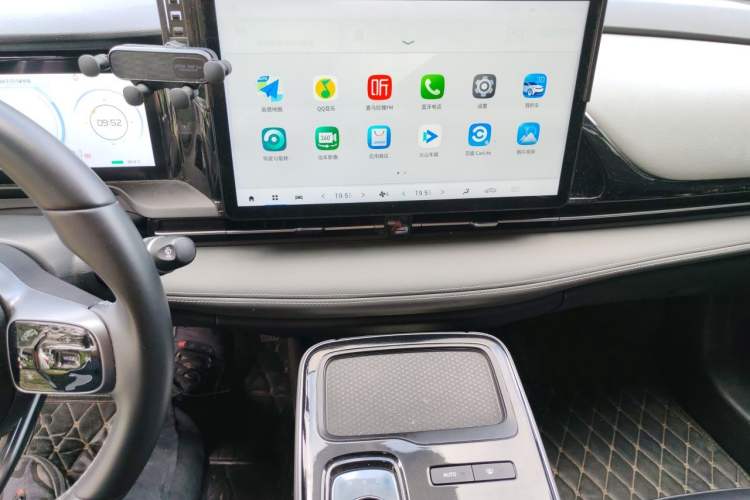 Used AION S Plus 2022 70 Enjoy Edition Audio And AC Panel