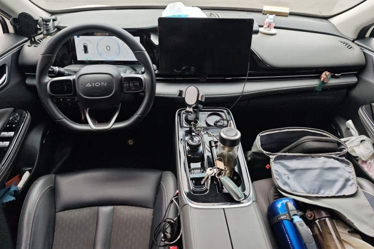 Used AION S Plus 2022 80 Tech Edition Center Console