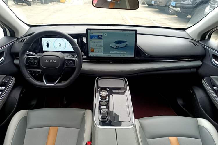 Used AION S Plus 2022 70 Enjoy Edition Center Console