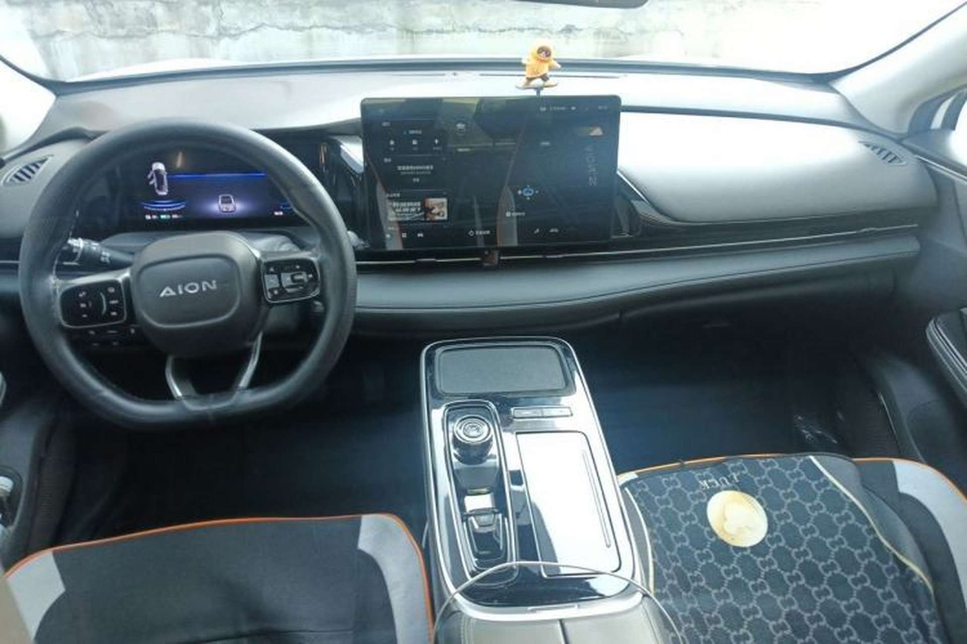 Used AION S Plus 2022 70 Enjoy Edition Center Console