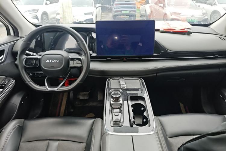 Used AION S Plus 2022 70 Intelligent Edition Center Console