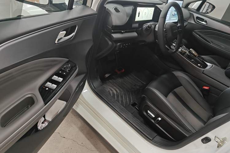 Used AION S Plus 2022 80 Tech Edition Driver Seat