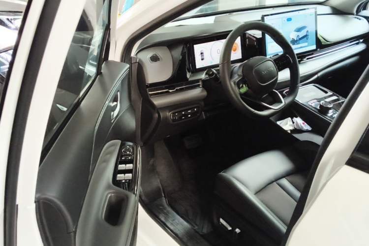 Used AION S Plus 2022 80 Tech Edition Driver Seat