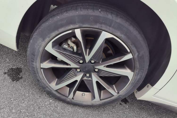 Used AION S Plus 2022 80 Tech Edition