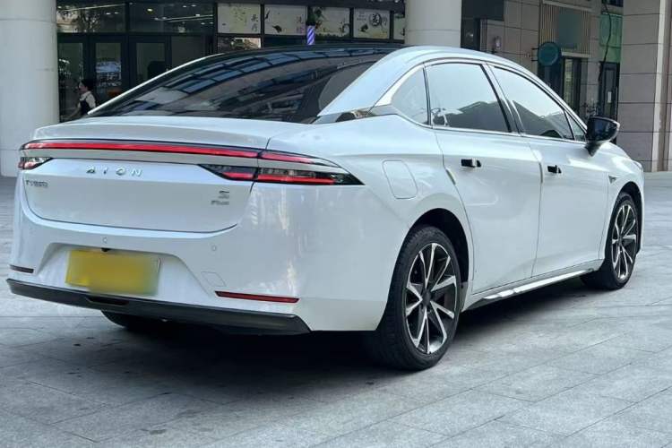 Used AION S Plus 2022 70 Intelligent Edition Exterior 5