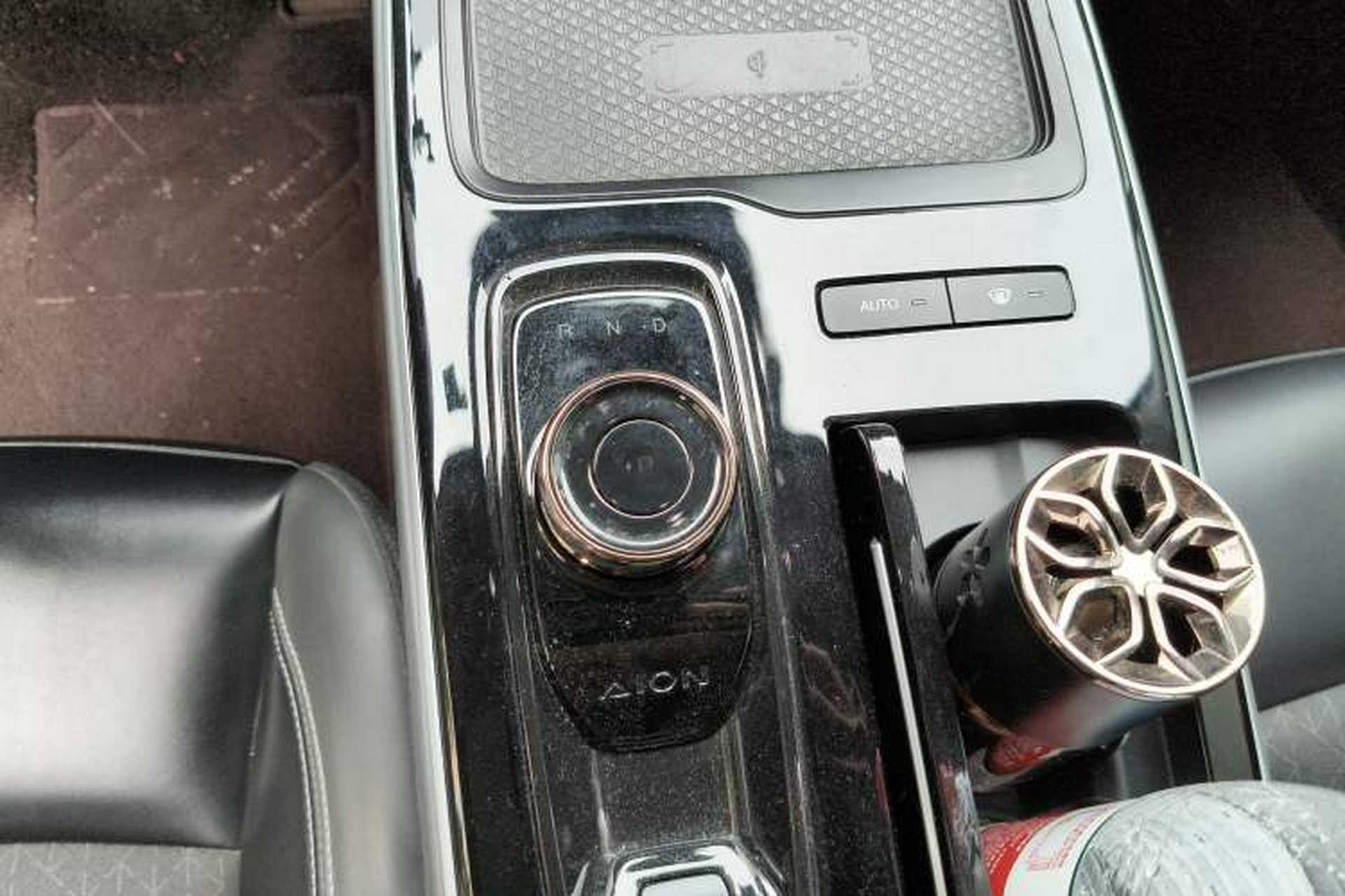 Used AION S Plus 2022 80 Tech Edition Gear Lever