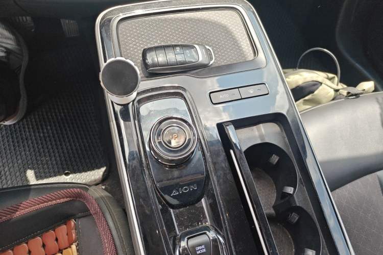 Used AION S Plus 2022 70 Enjoy Edition Gear Lever