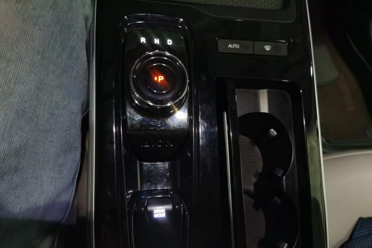 Used AION S Plus 2022 70 Enjoy Edition Gear Lever