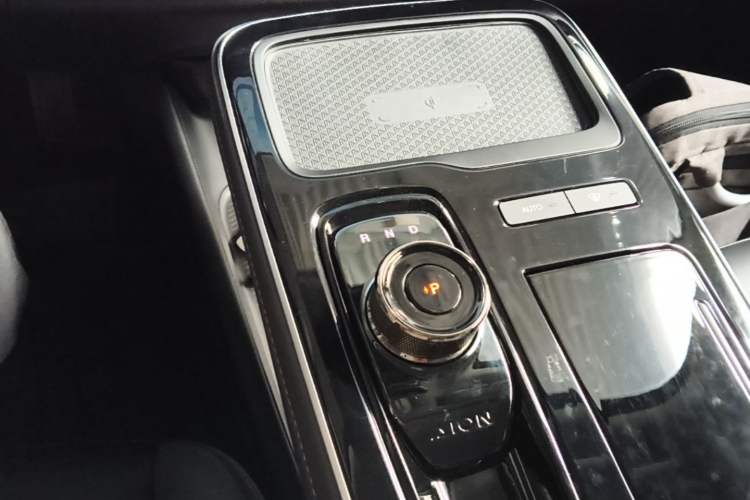 Used AION S Plus 2022 80 Tech Edition Gear Lever