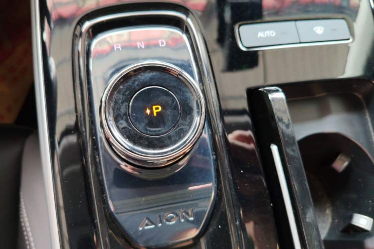 Used AION S Plus 2022 80 Tech Edition Gear Lever