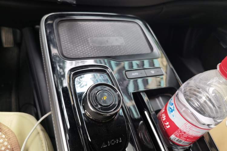 Used AION S Plus 2022 80 Tech Edition Gear Lever