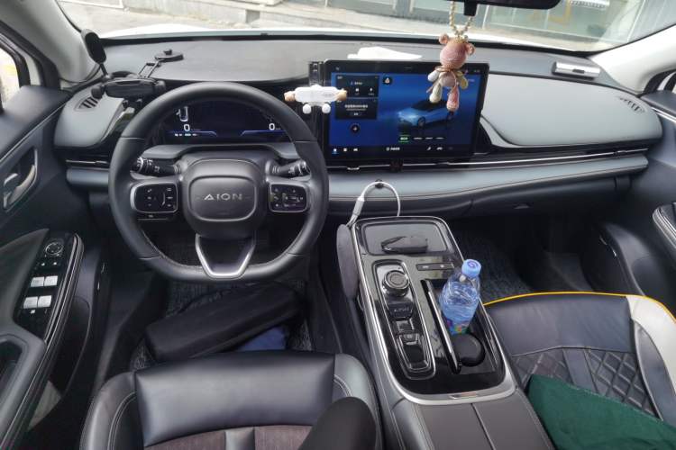 Used AION S Plus 2022 70 Enjoy Edition Interior 2