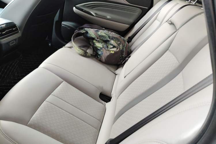 Used AION S Plus 2022 80 Tech Edition Interior 4
