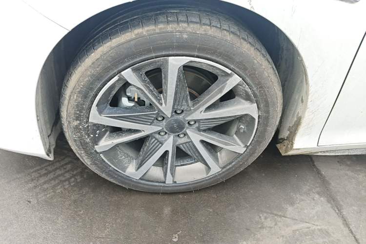 Used AION S Plus 2022 70 Intelligent Edition Left Front Wheel Hub
