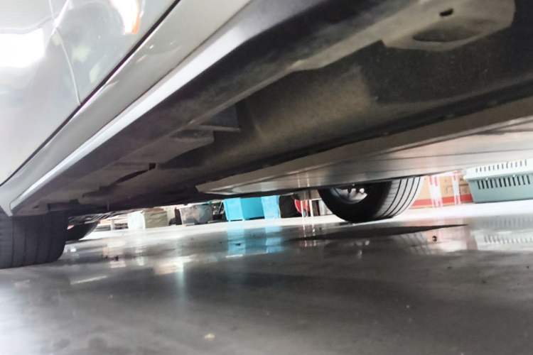 Used AION S Plus 2022 80 Tech Edition Left Side Sill