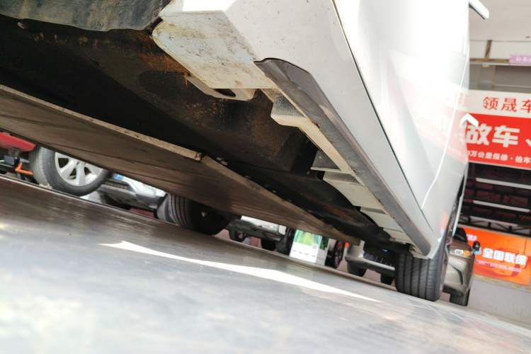 Used AION S Plus 2022 80 Tech Edition Left Side Sill