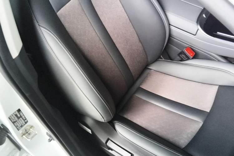 Used AION S Plus 2022 80 Tech Edition Right Front Seat