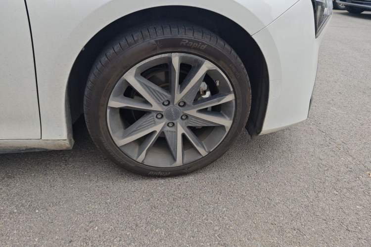Used AION S Plus 2022 80 Tech Edition Right Front Wheel Hub