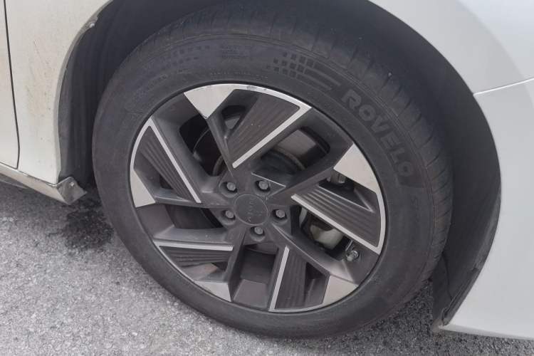 Used AION S Plus 2022 70 Enjoy Edition Right Front Wheel Hub