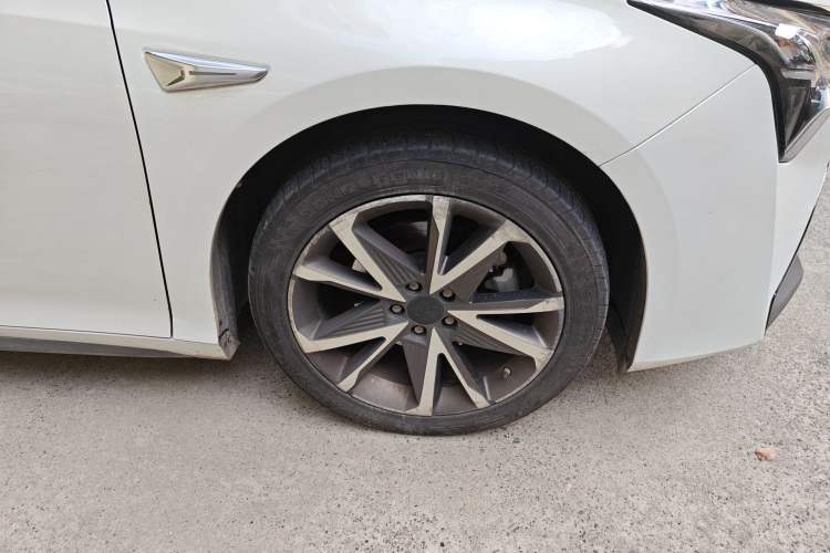 Used AION S Plus 2022 70 Intelligent Edition Right Front Wheel Hub