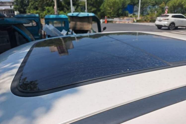 Used AION S Plus 2022 80 Tech Edition Roof